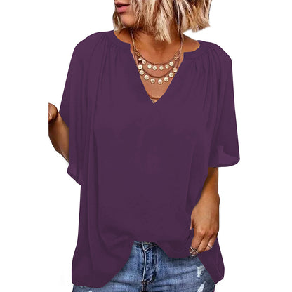 Blusa informal holgada de color liso con cuello en V y volantes de manga corta para mujer