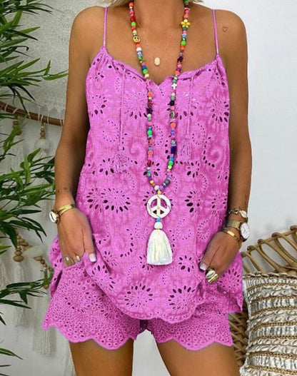 Conjunto de dos piezas con top y pantalones cortos con tirantes calados estilo bohemio informal para mujer