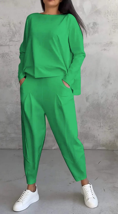 Conjunto de dos piezas de top y pantalón de manga larga con cuello redondo y color liso para mujer