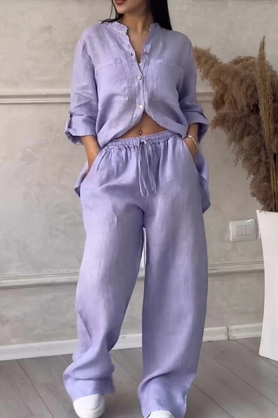 Conjunto de dos piezas para mujer: camisa de manga larga con botonadura sencilla y pantalones con cordones