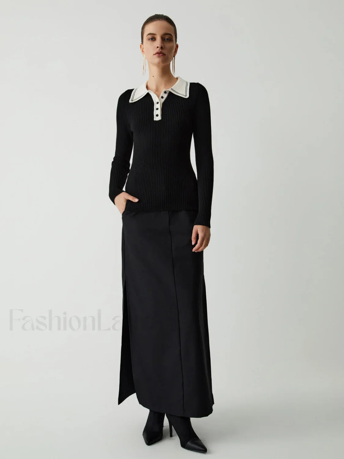 Contrast Collar Quarter Button Modern Long Sleeve Knit Top