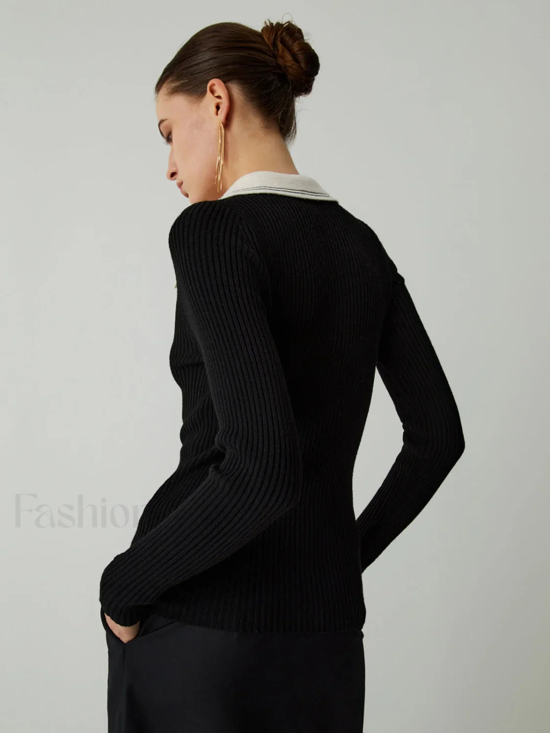 Contrast Collar Quarter Button Modern Long Sleeve Knit Top