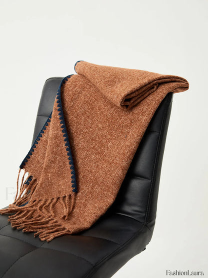 Contrast Trim Graceful Fringed Scarf