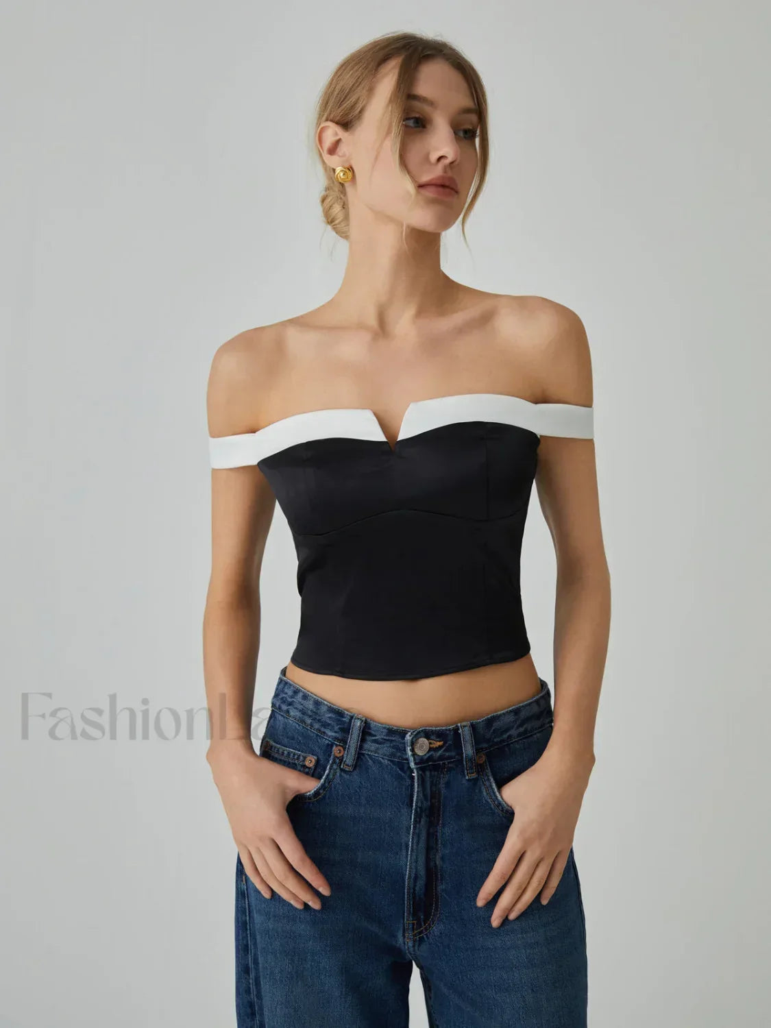 Contrast Trim Graceful Off-Shoulder Blouse