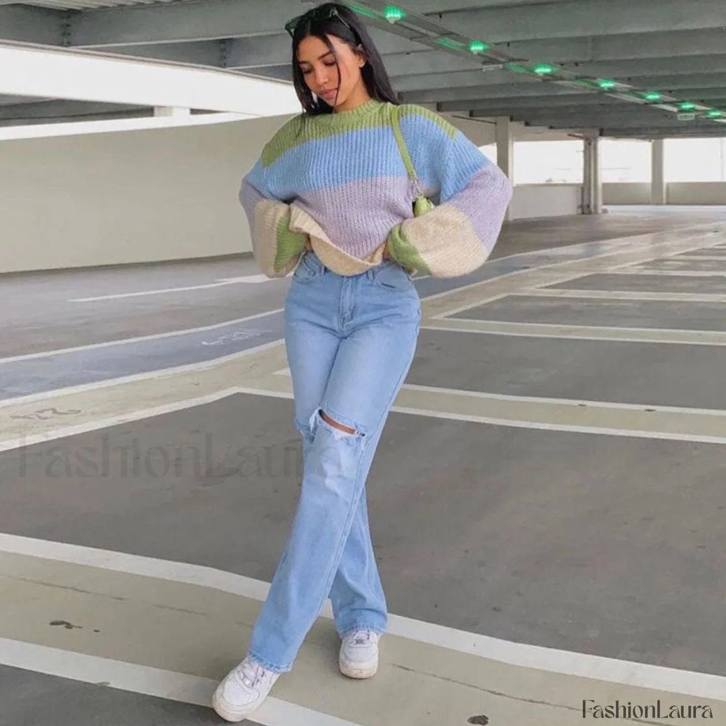 Cut Out High Waist Frayed Straight Leg Jeans - Light Blue