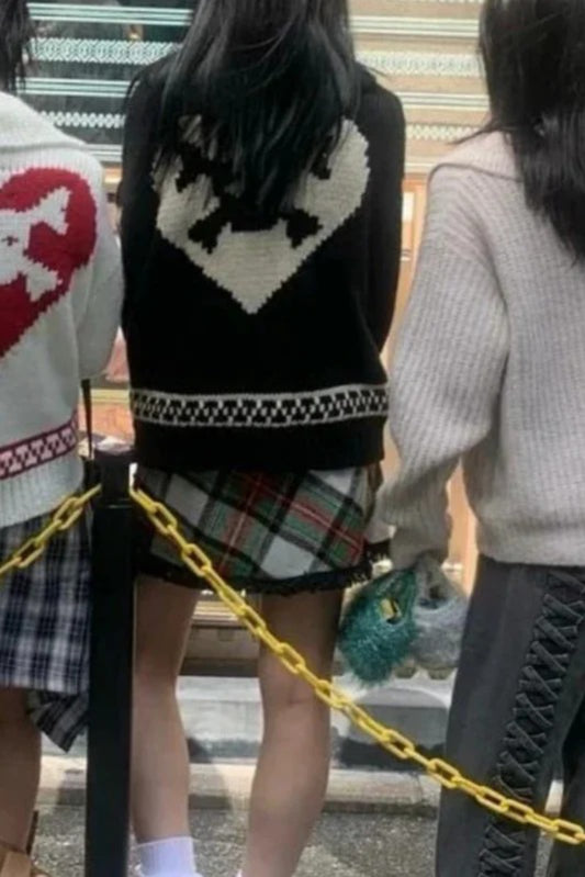 Vintage Punk Skull Thick Knit Women's Sweater