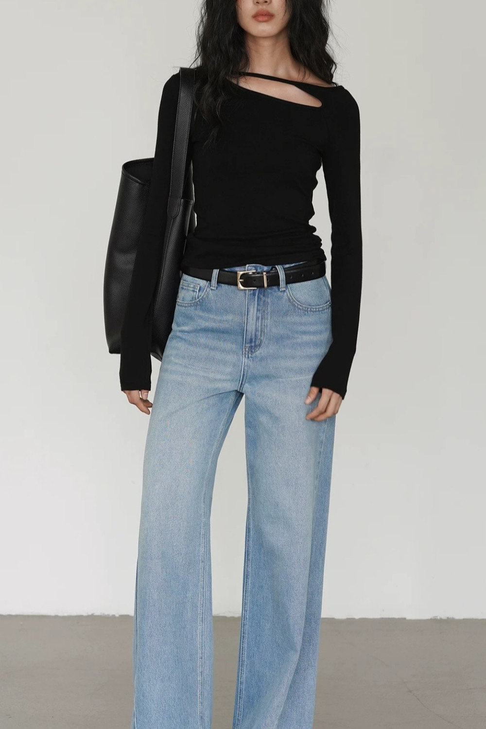 Side Cutout Slim Long Sleeve Crop Top