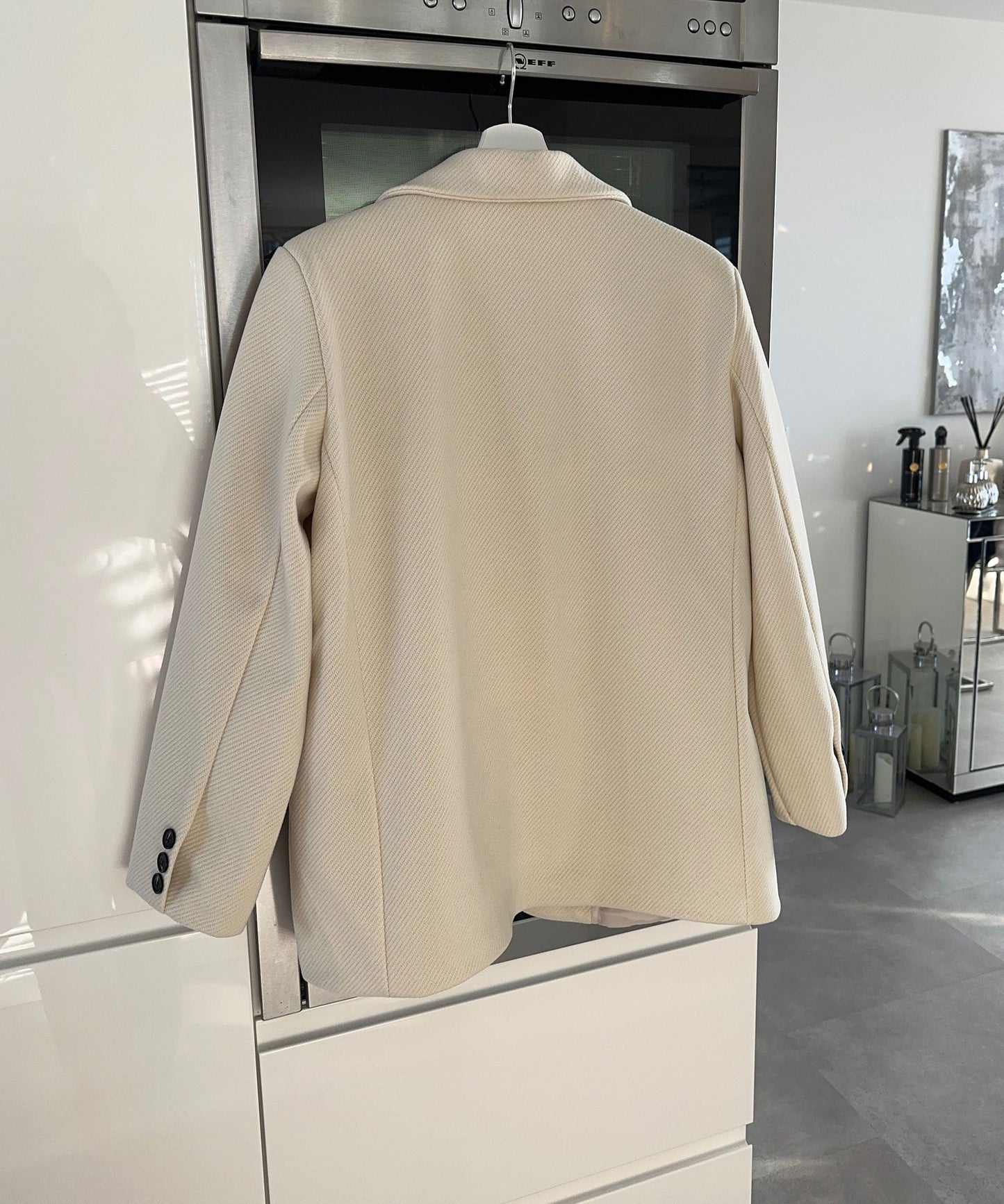 Women's Trendy Beige Blazer with Pockets and Buttons | Great for Everyday Wear