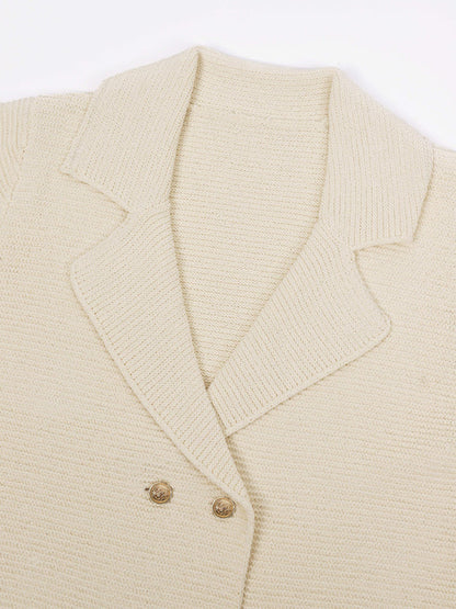 Women's Elegant Geometric Beige Blazer with Pockets and Buttons | Ideal for All Seasons
