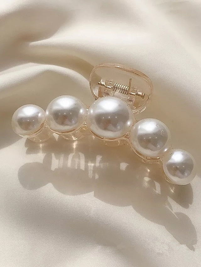 1pc Hair Claws Hair Clip For Street Gift Holiday Head Handmade Plastic White Black for Women