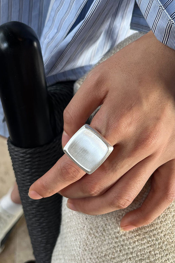 French Vintage-style Polished Ring
