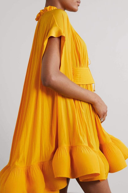Vestido mini con volantes y efecto capa Eartha