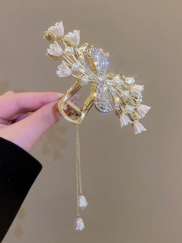 1PC Butterfly Hair Clip Metal Hair Claw Clip Bell Orchids Pearl Tassel Gold Fashion Nonslip Hair Clips Cute Claw Clips with Rhinestones Thick Hair Styling Hair Accessories for Women Christmas Gifts for Women
