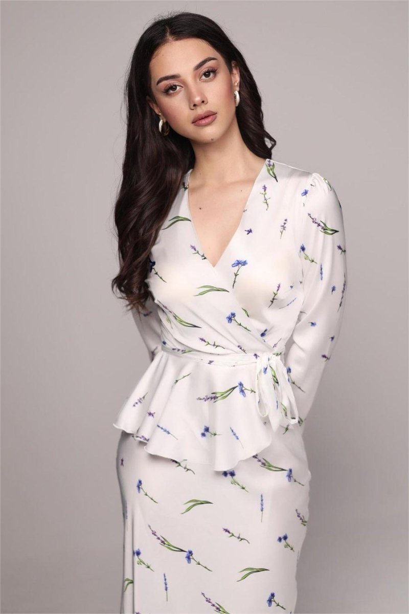Conjunto de blusa cruzada con cordones y falda larga Eileen con estampado floral