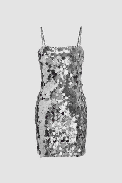 Vestido mini con cadena metálica y lentejuelas de Erica