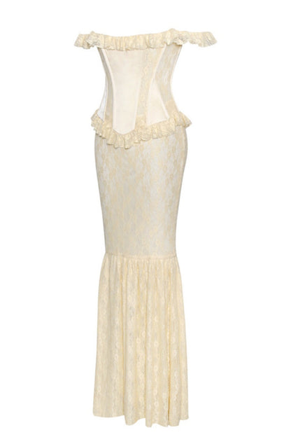 Vestido largo con hombros descubiertos, corsé peplum y encaje satinado