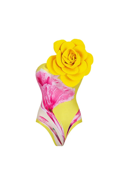 Traje de baño con estampado floral y detalle de flores en 3D