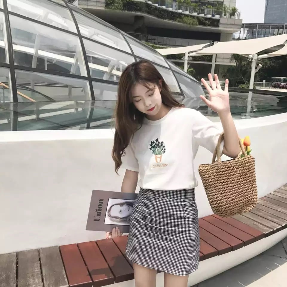 Cute Summer Lavender Plant Flower Embroidery White Loose Casual Short Sleeve Tee Shirt T-shirt Top E-Girl Kawaii Korean Japanese Harajuku Streetwear
