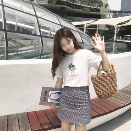 Cute Summer Lavender Plant Flower Embroidery White Loose Casual Short Sleeve Tee Shirt T-shirt Top E-Girl Kawaii Korean Japanese Harajuku Streetwear