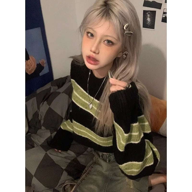 Green & Black Cropped Sweater