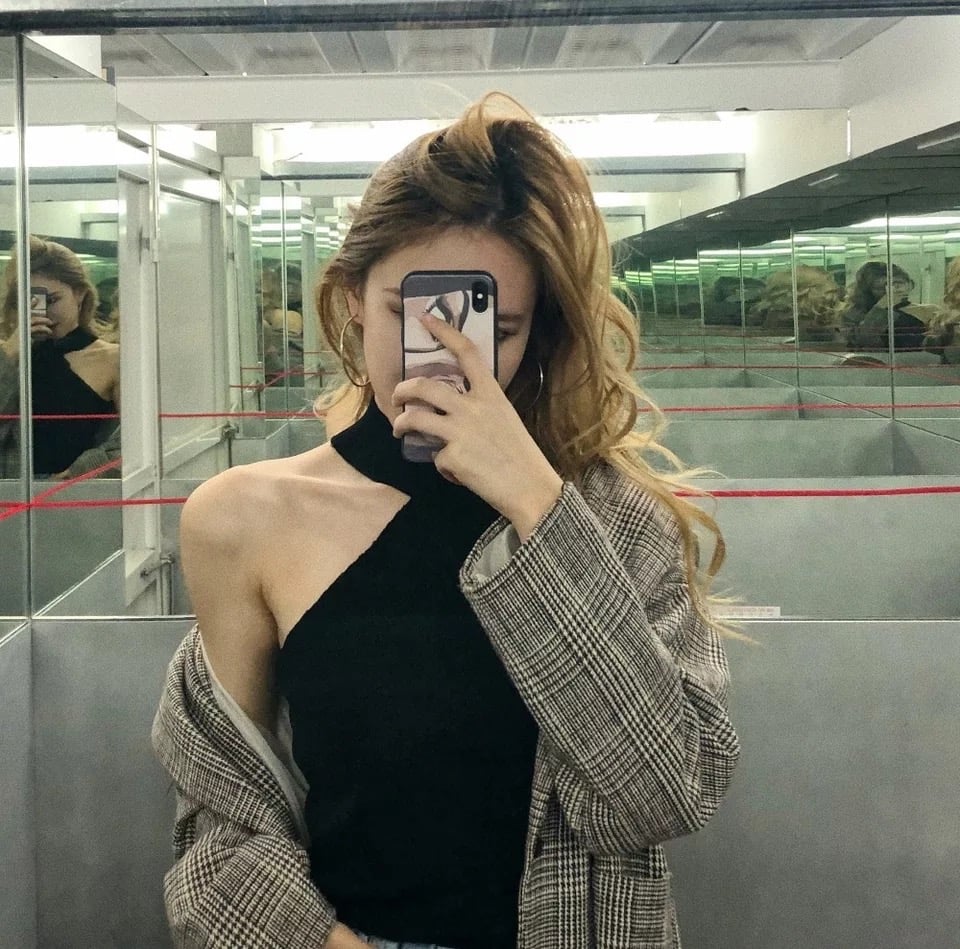 Cute Halter Neck Off Shoulder Crop Top Bodycon T-shirt Tee Shirt Blouse E-Girl Kawaii Korean Japanese Harajuku Retro Streetwear Aesthetic