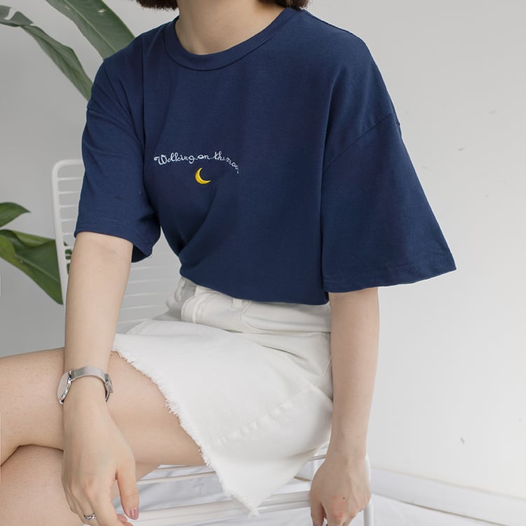 Cute Cresent Moon Sky Print Embroidery Shirt T-shirt Tee Top Kawaii Korean Japanese Harajuku Chinese Retro Streetwear Aesthetic Fashion