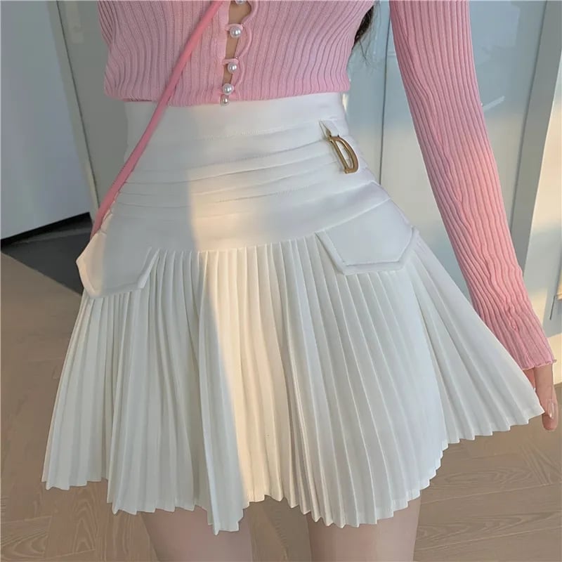 White Pleated D Metal Plate High Waist Mini Skirt