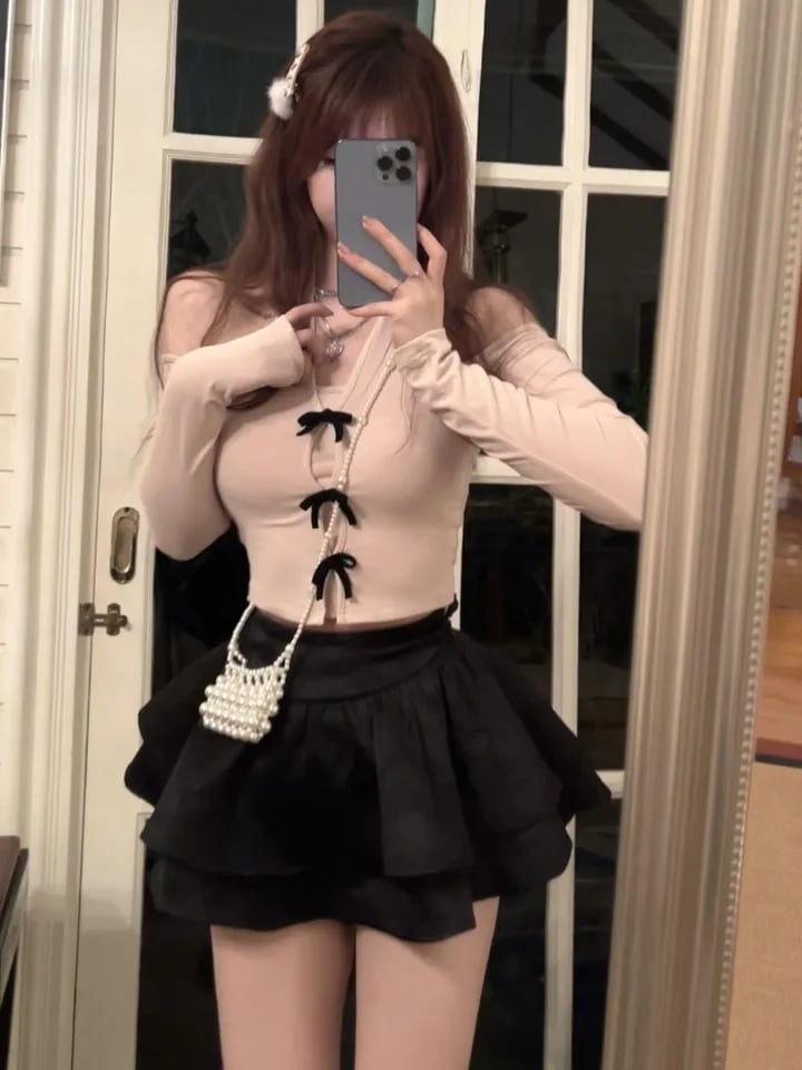 Bow Off Shoulder Long Sleeve Top