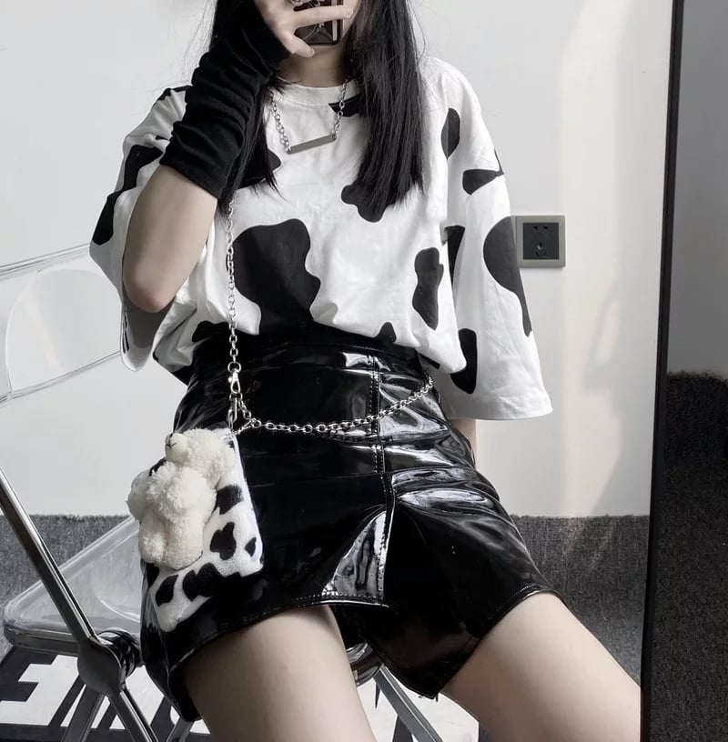 Cute Cow Anime Print Oversized Loose Short Sleeve T-shirt Punk Goth Aesthetic Casual Summer E-Girl Kawaii Korean Japanese Harajuku Streetwear