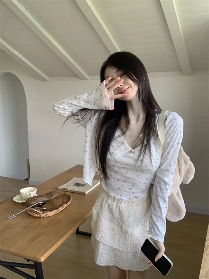 2PCS Floral Crop Top + Cardigan