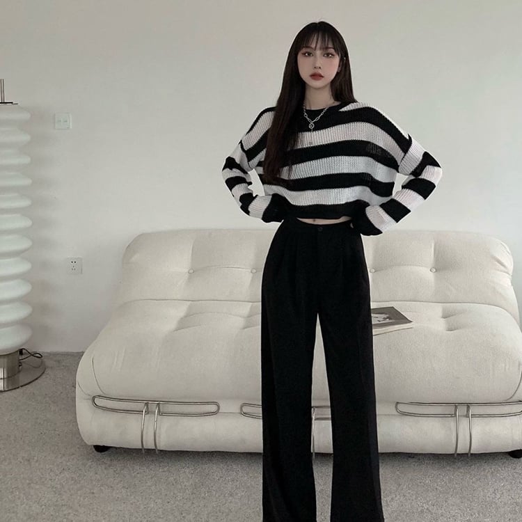Black & Grey Striped Cropped Long Sleeve Sweater