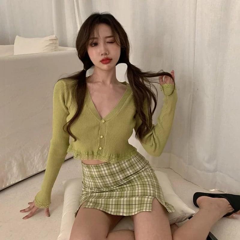 Cute Pink Black Green White Long Sleeve Button Up Crop Top Knit Cardigan Sweater Aesthetic Casual E-Girl Kawaii Korean Japanese Harajuku