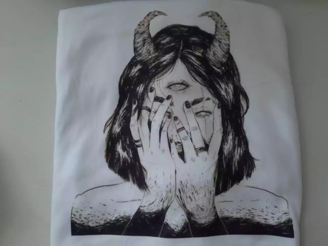 Cute Scary Horror Anime Girl Devil Horn Goth Loose Short Sleeve Short T-shirt Tee Top Summer Casual E-Girl Kawaii Korean Japanese Harajuku Streetwear