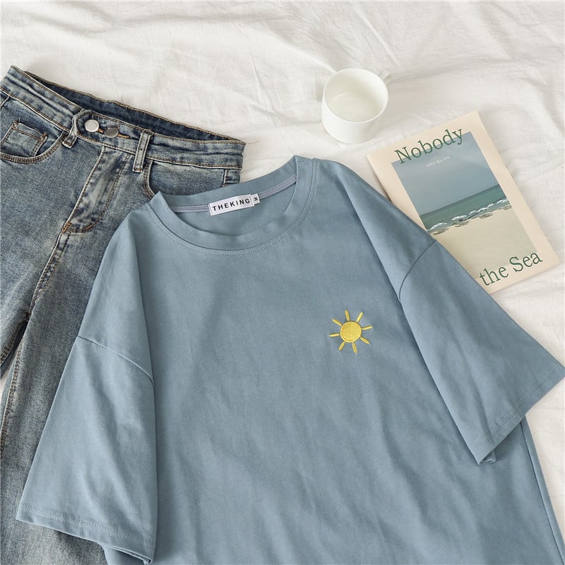 Cute Casual Cartoon Moon Sun Star Cloud Embroidery Loose T-shirt Short Sleeve Tee Shirt Top E-Girl Kawaii Korean Japanese Harajuku Retro Streetwear