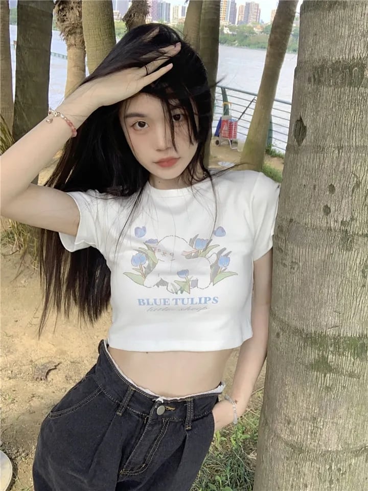 Blue Tulip Lamb Print Cropped Short Sleeve T-shirt