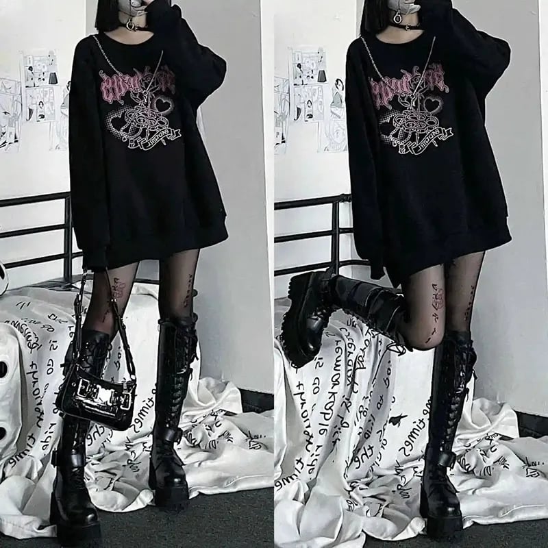 Knuckle Ring Bad Girl Print Sweater