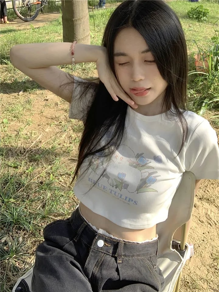 Blue Tulip Lamb Print Cropped Short Sleeve T-shirt
