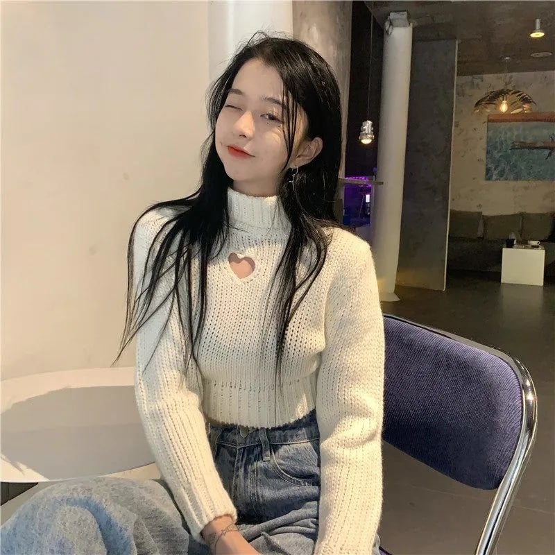 Heart Hollow Out Cropped Turtleneck Sweater