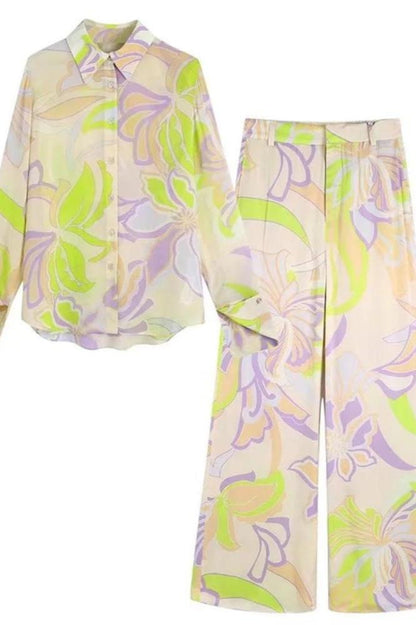 Conjunto de blusa con estampado fluido