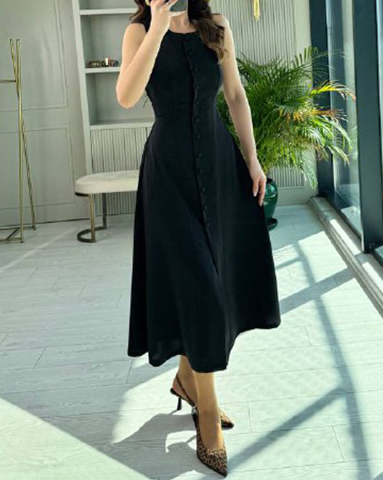Button Waist Temperament Dress