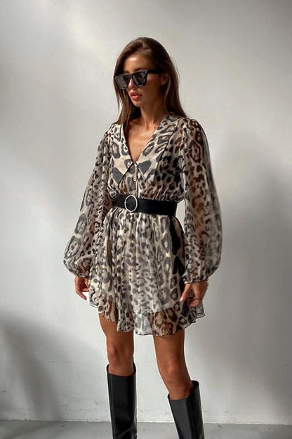 Vestido mini de gasa con cinturón y escote en V estampado Gail