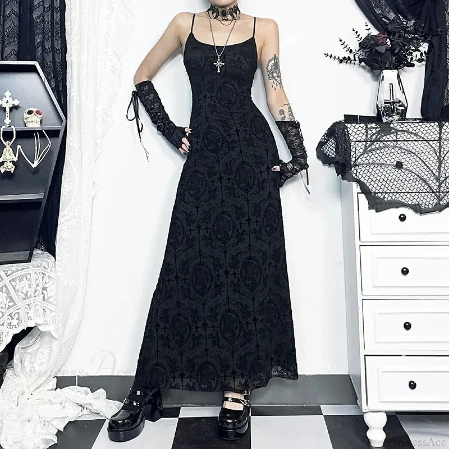 Gathering Net Celebration Sling Maxi Dress