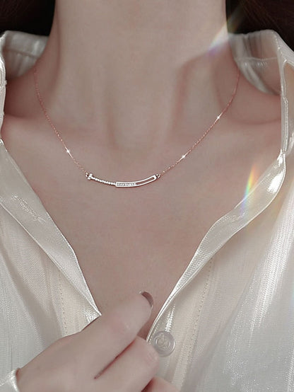 1PC Necklace Dolphin Tail Pendant Necklace for GirlsWomenCrystal Fish Tail Choker Necklace Jewelry Gift 14k Gold Plated Cute Open Heart Chain Necklace for Women Minimalist Jewelry Necklace for Women