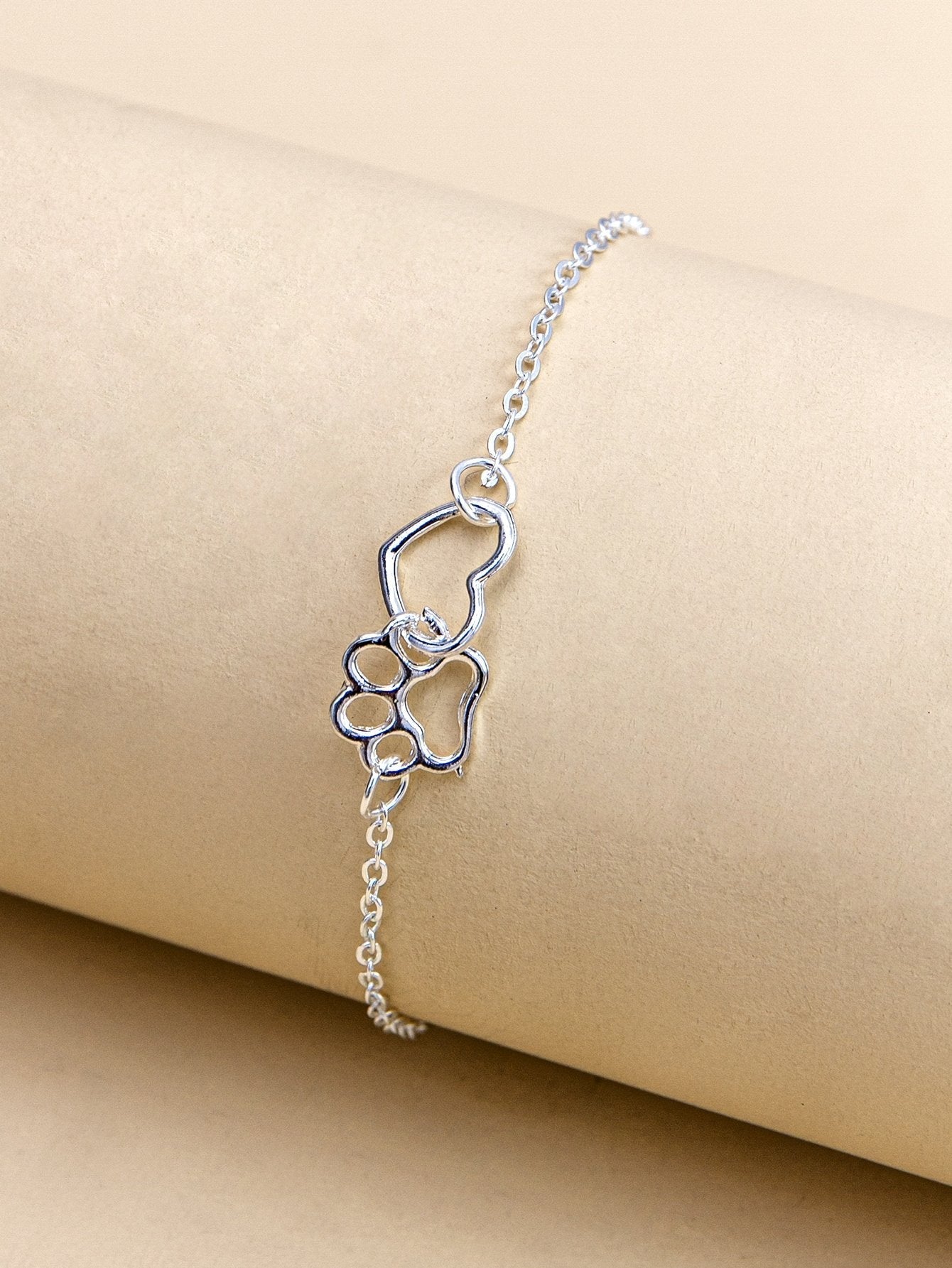 Hollow Out Heart Decor Bracelet for Women
