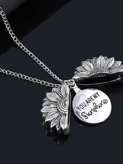 necklace Fashion Street Sunflower Necklaces / Gold / Silver / Fall / Winter / Spring for Women