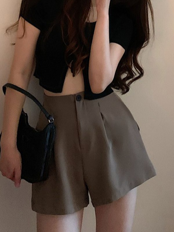 Casual Straight Leg Pleated Shorts