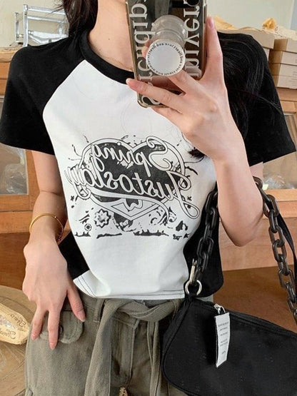 Contrasting Spring Slay Short Sleeve Crop Top