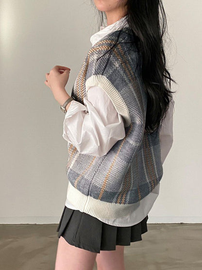 Vintage Checkered V Neck Sweater Vest