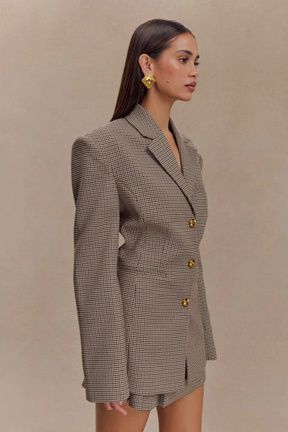 Chaquetas tipo blazer con hebilla de rejilla