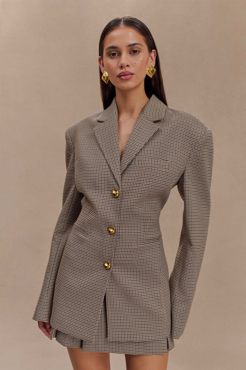 Chaquetas tipo blazer con hebilla de rejilla